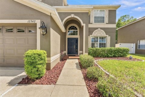 House in Hudson, Florida 6 bedrooms, 277.96 sq.m. № 2391594 - photo 3