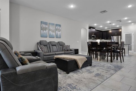 House in Lakeland, Florida 4 bedrooms, 278.99 sq.m. № 1910802 - photo 21