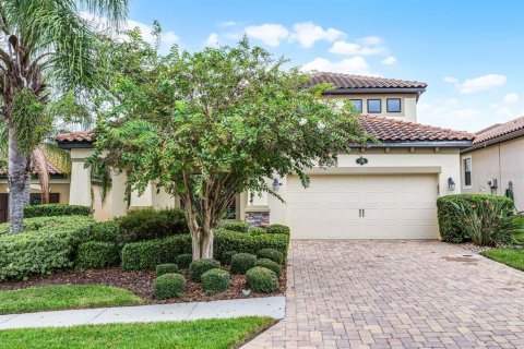 House in Lakeland, Florida 4 bedrooms, 278.99 sq.m. № 1910802 - photo 1