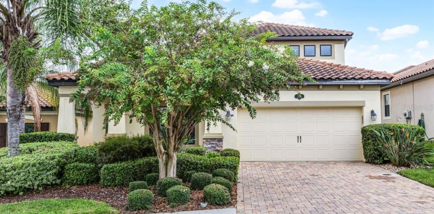 House in Lakeland, Florida 4 bedrooms, 278.99 sq.m. № 1910802