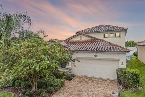 House in Lakeland, Florida 4 bedrooms, 278.99 sq.m. № 1910802 - photo 6