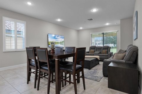 House in Lakeland, Florida 4 bedrooms, 278.99 sq.m. № 1910802 - photo 16