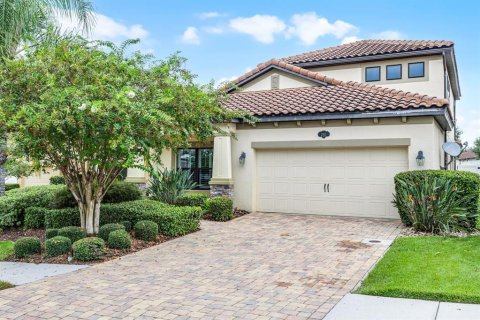 House in Lakeland, Florida 4 bedrooms, 278.99 sq.m. № 1910802 - photo 2