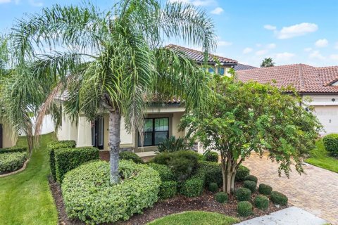 House in Lakeland, Florida 4 bedrooms, 278.99 sq.m. № 1910802 - photo 4
