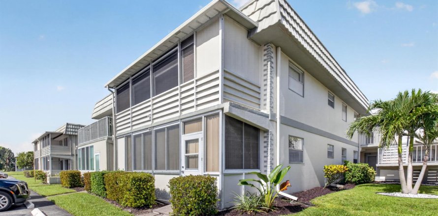 Condo in Delray Beach, Florida, 2 bedrooms № 2259696