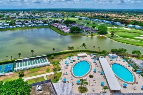Condo in Delray Beach, Florida, 2 bedrooms № 2259696 - photo 24