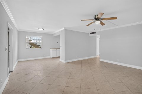 Condo in Delray Beach, Florida, 2 bedrooms № 2259696 - photo 6