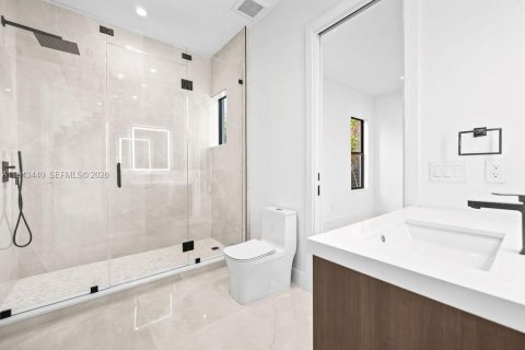 Adosado en venta en Fort Lauderdale, Florida, 4 dormitorios № 2000230 - foto 15