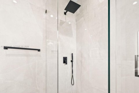 Adosado en venta en Fort Lauderdale, Florida, 4 dormitorios № 2000230 - foto 18