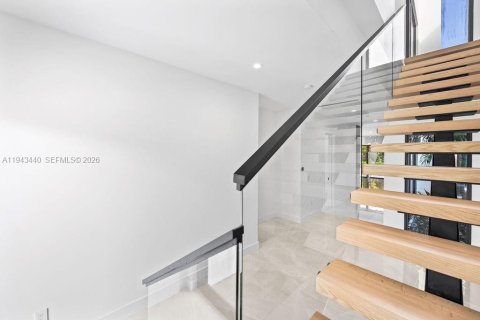 Adosado en venta en Fort Lauderdale, Florida, 4 dormitorios № 2000230 - foto 14