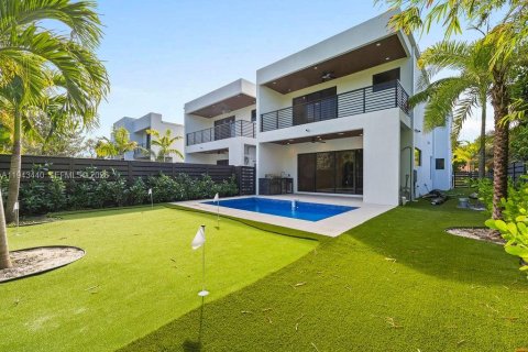 Adosado en venta en Fort Lauderdale, Florida, 4 dormitorios № 2000230 - foto 2