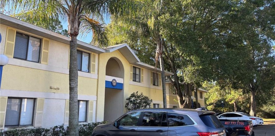 Condo in Sanford, Florida, 2 bedrooms № 2259270