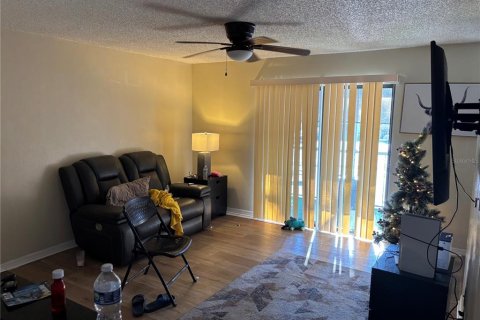 Condo in Sanford, Florida, 2 bedrooms № 2259270 - photo 6