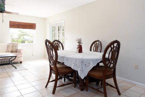 Villa ou maison à vendre à Englewood, Floride: 2 chambres, 118.91 m2 № 1837465 - photo 9