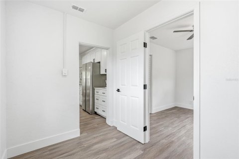 Casa en venta en Saint Petersburg, Florida, 3 dormitorios, 110.55 m2 № 2166923 - foto 29
