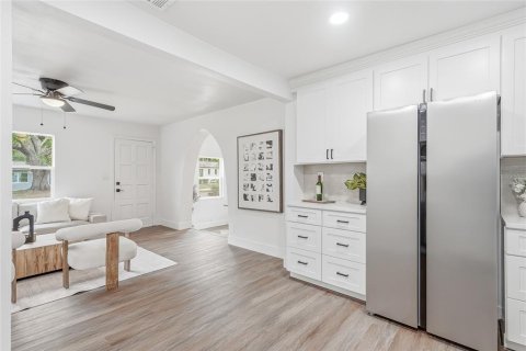 Casa en venta en Saint Petersburg, Florida, 3 dormitorios, 110.55 m2 № 2166923 - foto 10