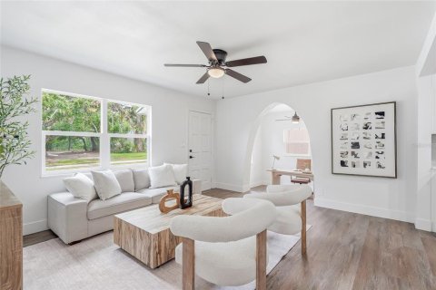 Casa en venta en Saint Petersburg, Florida, 3 dormitorios, 110.55 m2 № 2166923 - foto 12