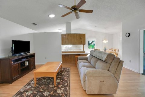 House in Leesburg, Florida 2 bedrooms, 109.81 sq.m. № 1905164 - photo 15