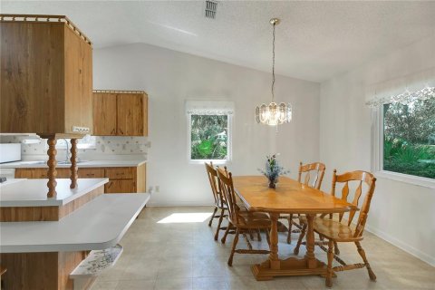 House in Leesburg, Florida 2 bedrooms, 109.81 sq.m. № 1905164 - photo 20