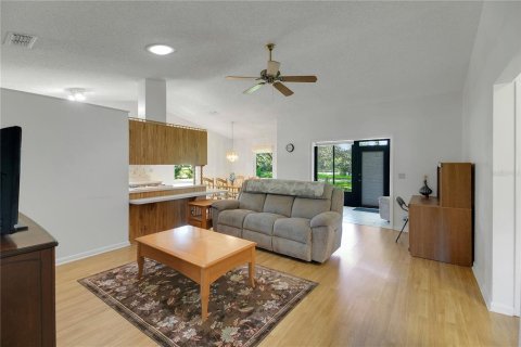 House in Leesburg, Florida 2 bedrooms, 109.81 sq.m. № 1905164 - photo 18