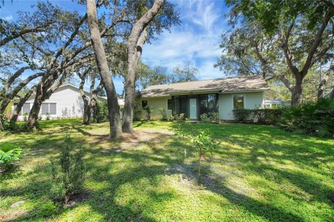 House in Leesburg, Florida 2 bedrooms, 109.81 sq.m. № 1905164 - photo 12