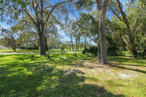 House in Leesburg, Florida 2 bedrooms, 109.81 sq.m. № 1905164 - photo 11