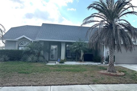 Casa en alquiler en Kissimmee, Florida, 3 dormitorios, 151.9 m2 № 1755071 - foto 21