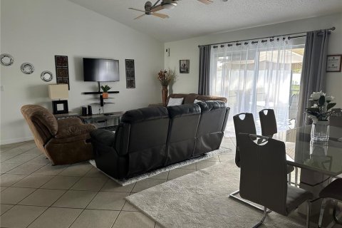 Casa en alquiler en Kissimmee, Florida, 3 dormitorios, 151.9 m2 № 1755071 - foto 13