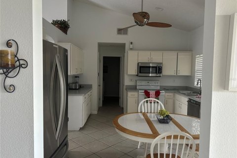 Casa en alquiler en Kissimmee, Florida, 3 dormitorios, 151.9 m2 № 1755071 - foto 5