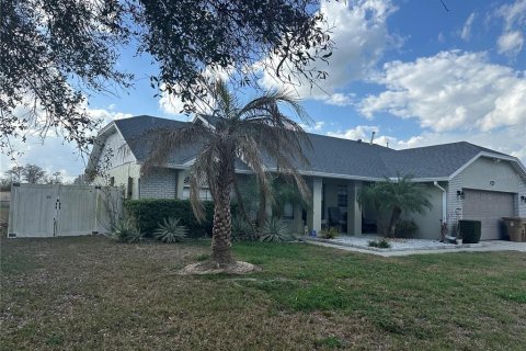 Casa en alquiler en Kissimmee, Florida, 3 dormitorios, 151.9 m2 № 1755071 - foto 1
