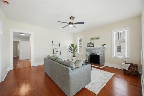 House in Bradenton, Florida 2 bedrooms, 123 sq.m. № 2100254 - photo 12