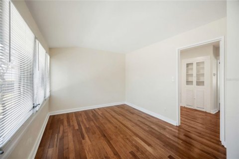 House in Bradenton, Florida 2 bedrooms, 123 sq.m. № 2100254 - photo 28
