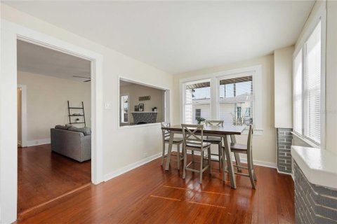 House in Bradenton, Florida 2 bedrooms, 123 sq.m. № 2100254 - photo 10
