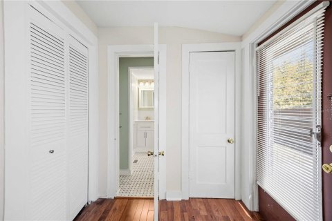 House in Bradenton, Florida 2 bedrooms, 123 sq.m. № 2100254 - photo 29