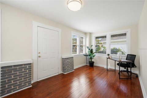 House in Bradenton, Florida 2 bedrooms, 123 sq.m. № 2100254 - photo 6