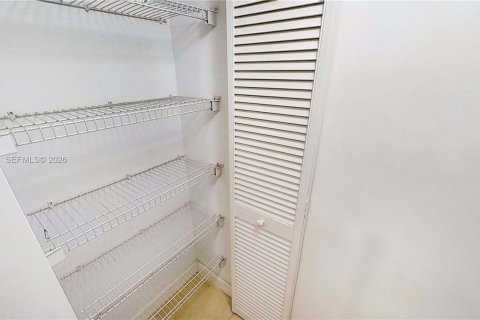 Condominio en venta en Miami, Florida, 2 dormitorios, 97.64 m2 № 2024725 - foto 15