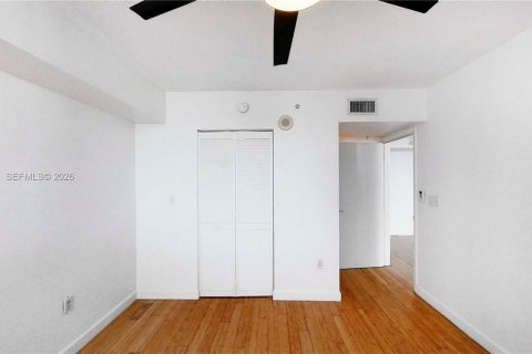 Condominio en venta en Miami, Florida, 2 dormitorios, 97.64 m2 № 2024725 - foto 12