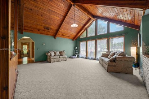 House in Ocala, Florida 5 bedrooms № 1944956 - photo 6