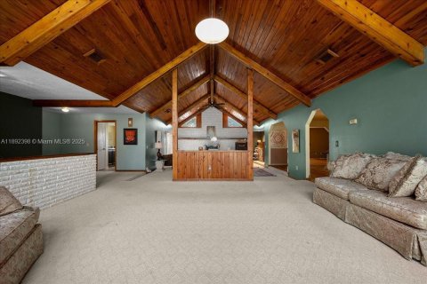 House in Ocala, Florida 5 bedrooms № 1944956 - photo 7