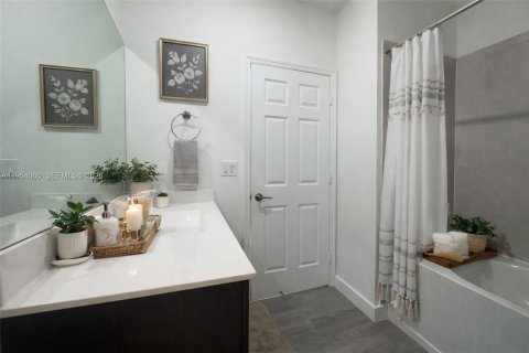 Touwnhouse à vendre à Miami, Floride: 4 chambres, 168.62 m2 № 2010057 - photo 18