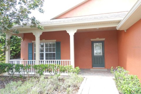 House in Poinciana, Florida 2 bedrooms, 146.23 sq.m. № 2342602 - photo 3