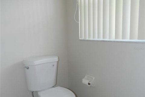 House in Poinciana, Florida 2 bedrooms, 146.23 sq.m. № 2342602 - photo 28