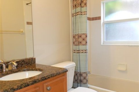 House in Poinciana, Florida 2 bedrooms, 146.23 sq.m. № 2342602 - photo 20