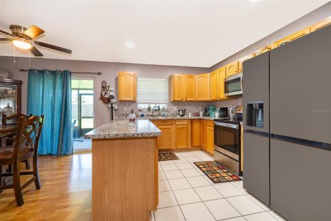 Casa en venta en Orlando, Florida, 4 dormitorios, 123.19 m2 № 1901091 - foto 5