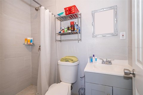 Casa en venta en Orlando, Florida, 4 dormitorios, 123.19 m2 № 1901091 - foto 12
