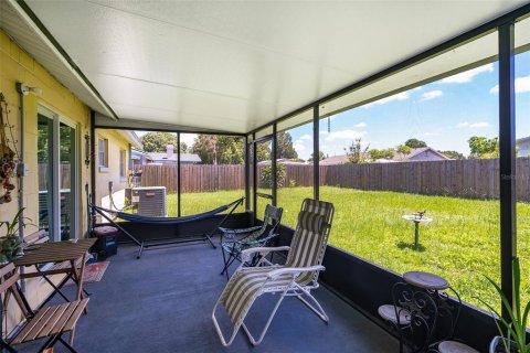 Casa en venta en Orlando, Florida, 4 dormitorios, 123.19 m2 № 1901091 - foto 13