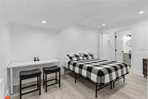 Propiedad comercial en venta en Orlando, Florida, 184.32 m2 № 2095481 - foto 23