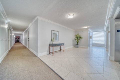 Copropriété à vendre à North Miami, Floride: 1 chambre, 74.88 m2 № 2032169 - photo 22