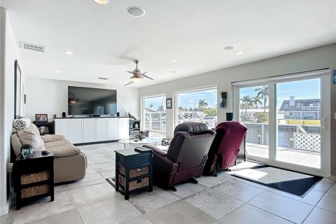 House in Palmetto, Florida 3 bedrooms, 215.9 sq.m. № 1899976 - photo 22