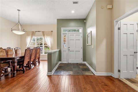 House in Valrico, Florida 4 bedrooms, 221.01 sq.m. № 2112512 - photo 3